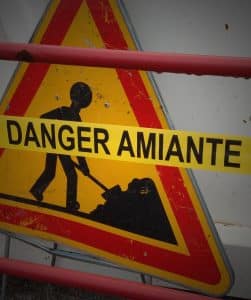 Amiante : comprendre l'odeur et ses implications pour la santé