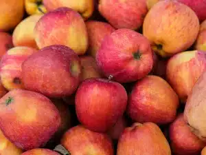 Pomme mûre : bienfaits et astuces pour la choisir