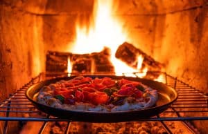 Comment réchauffer une pizza congelée déjà cuite de manière optimale